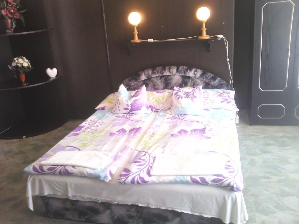 Napfény Apartment Keszthely Habitación foto