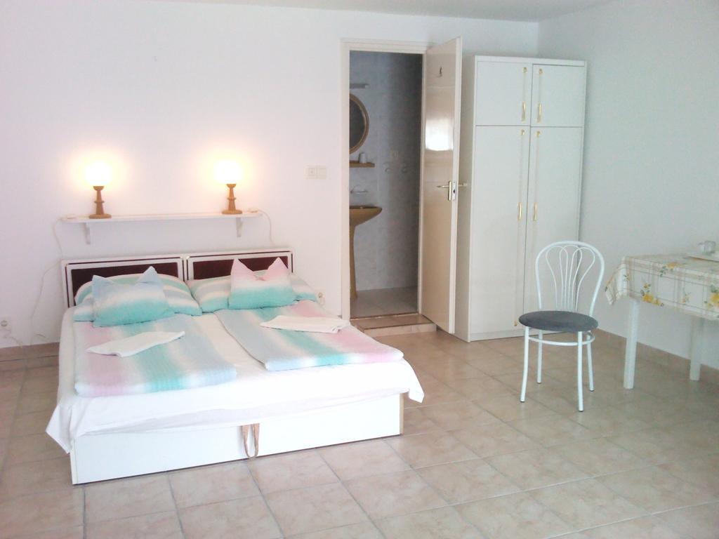 Napfény Apartment Keszthely Habitación foto